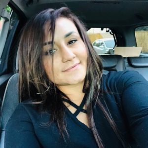 Meet your Posher, Roxanne